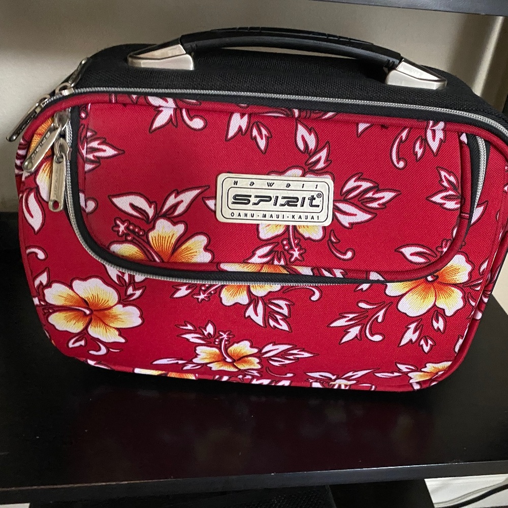 Travel, Toy, or Cosmetic Bag w/luggage sleeve  ❤️